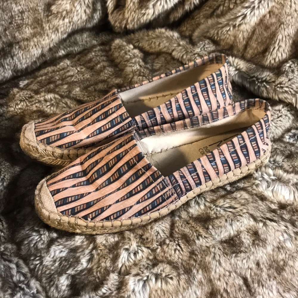 Nordstrom Miz Mooz Barcelona Collection patterned espadrille flats - Picture 2 of 7